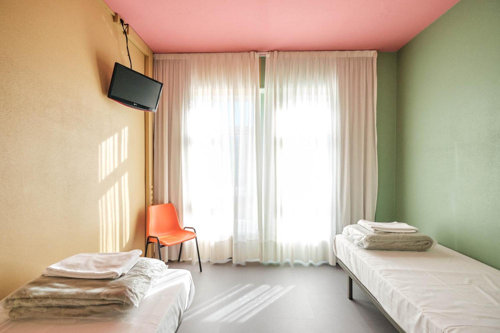 Loop Inn Hostel Сантьяго-де-Компостела Экстерьер фото